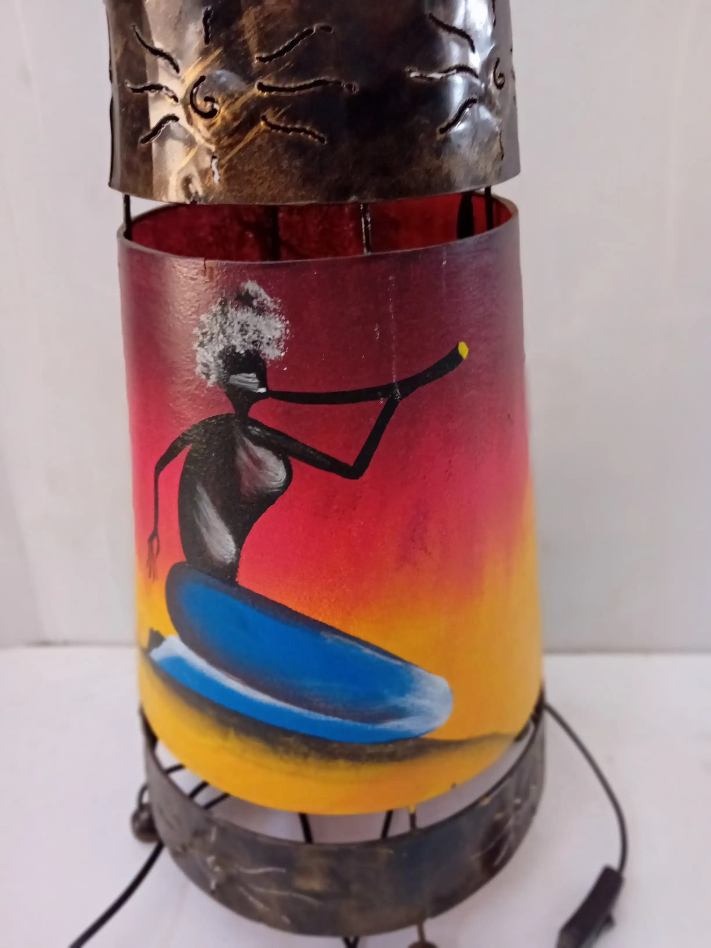 Lampada Etnica a Due Livelli in Metallo H135 cm - Dipinta a Mano con Figure Tribali Africane - 3