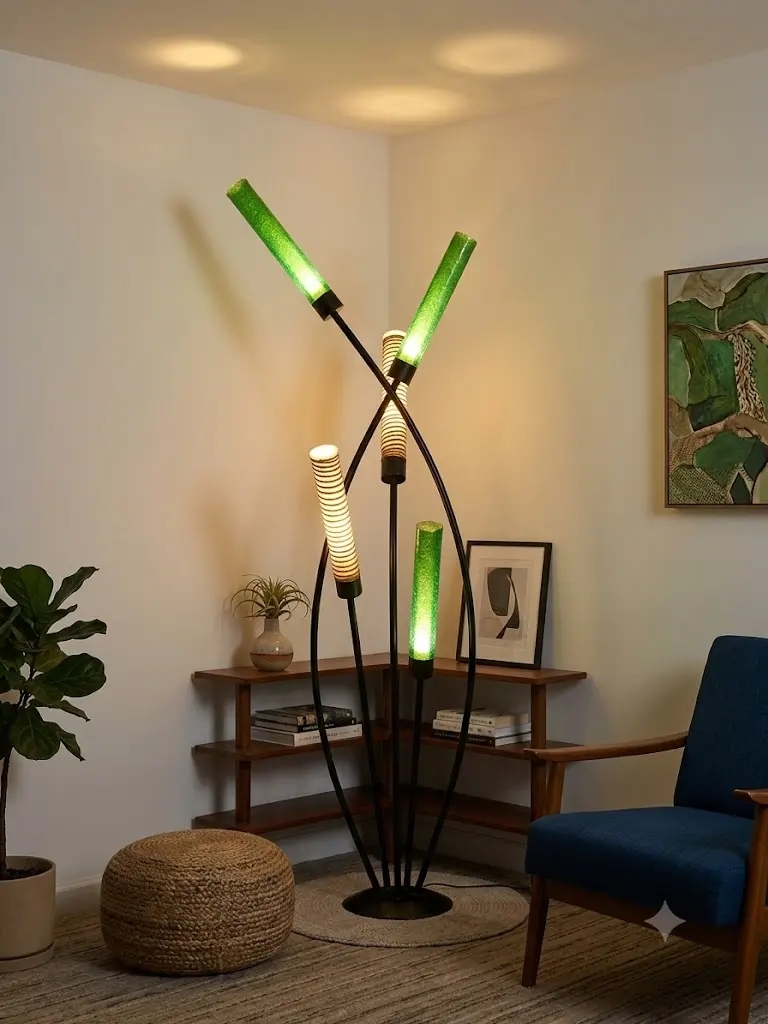Lampada a Stelo di Design in Metallo e Resina – 5 Punti Luce
