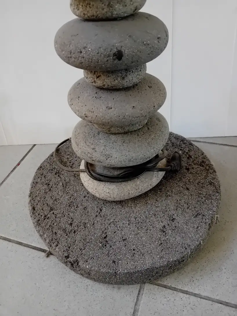 Lampada da Terra Artigianale in Pietra di Fiume con Paralume - 4