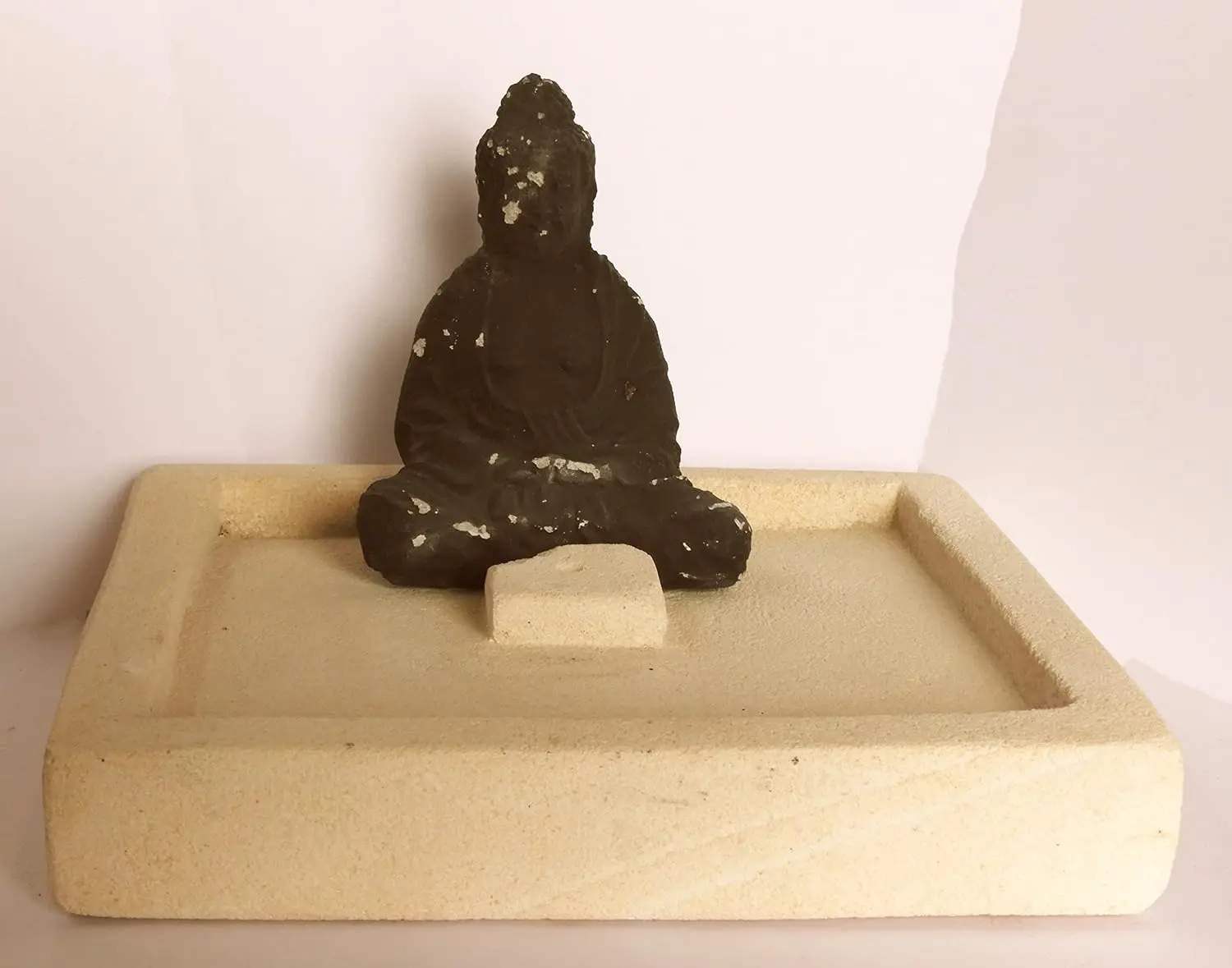 Bruciatore d'Incenso Zen in Pietra con Statuetta Buddha (15x15x15 cm)