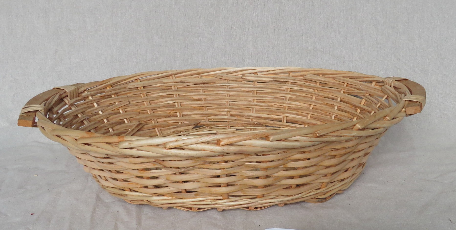 cesto vimini ovale cm 55x40x13 h ART 2688A