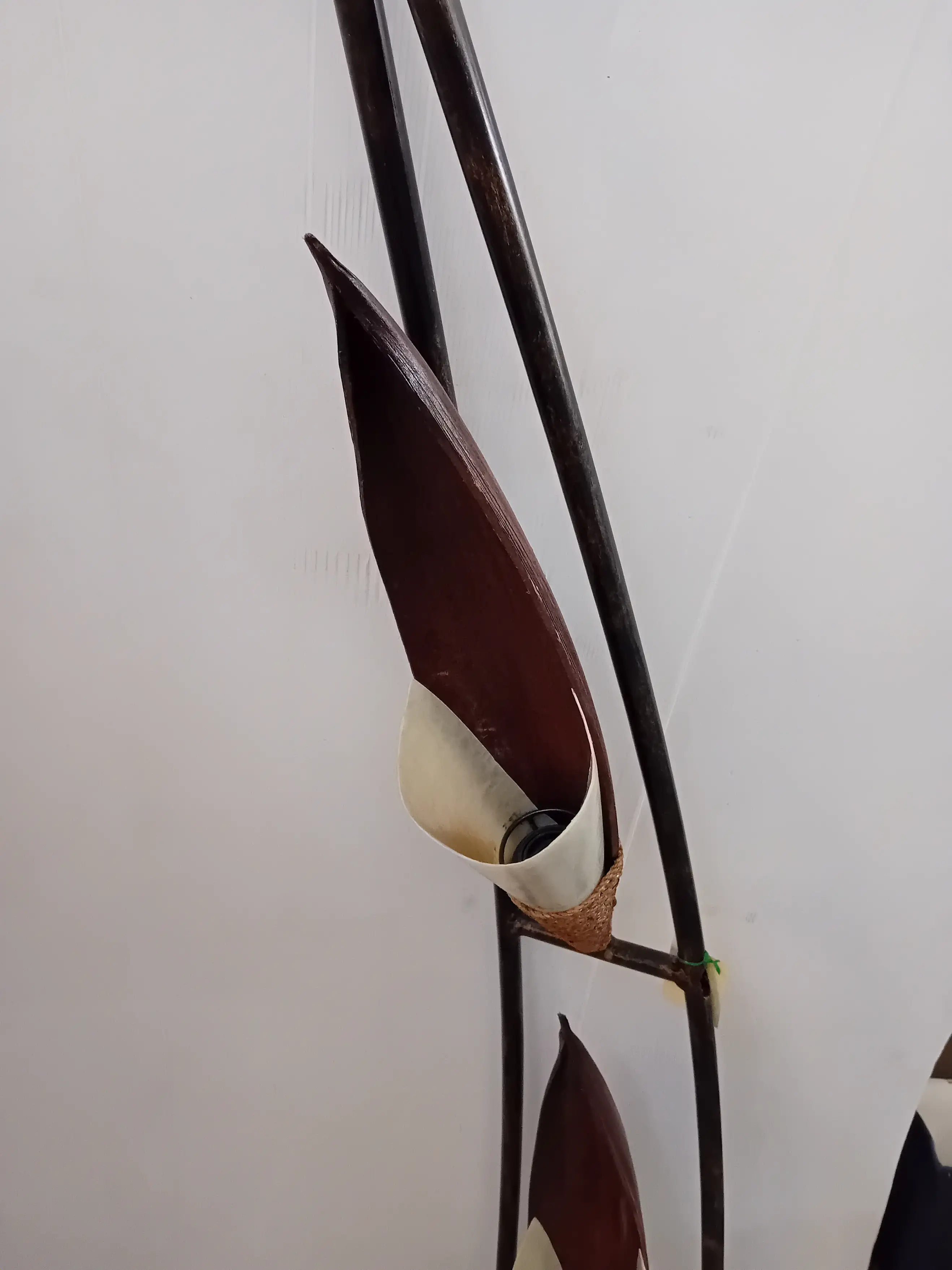 ampada da Terra ad Arco Etnica in Rattan e Metallo - Altezza 200 cm, 3 Luci - 3