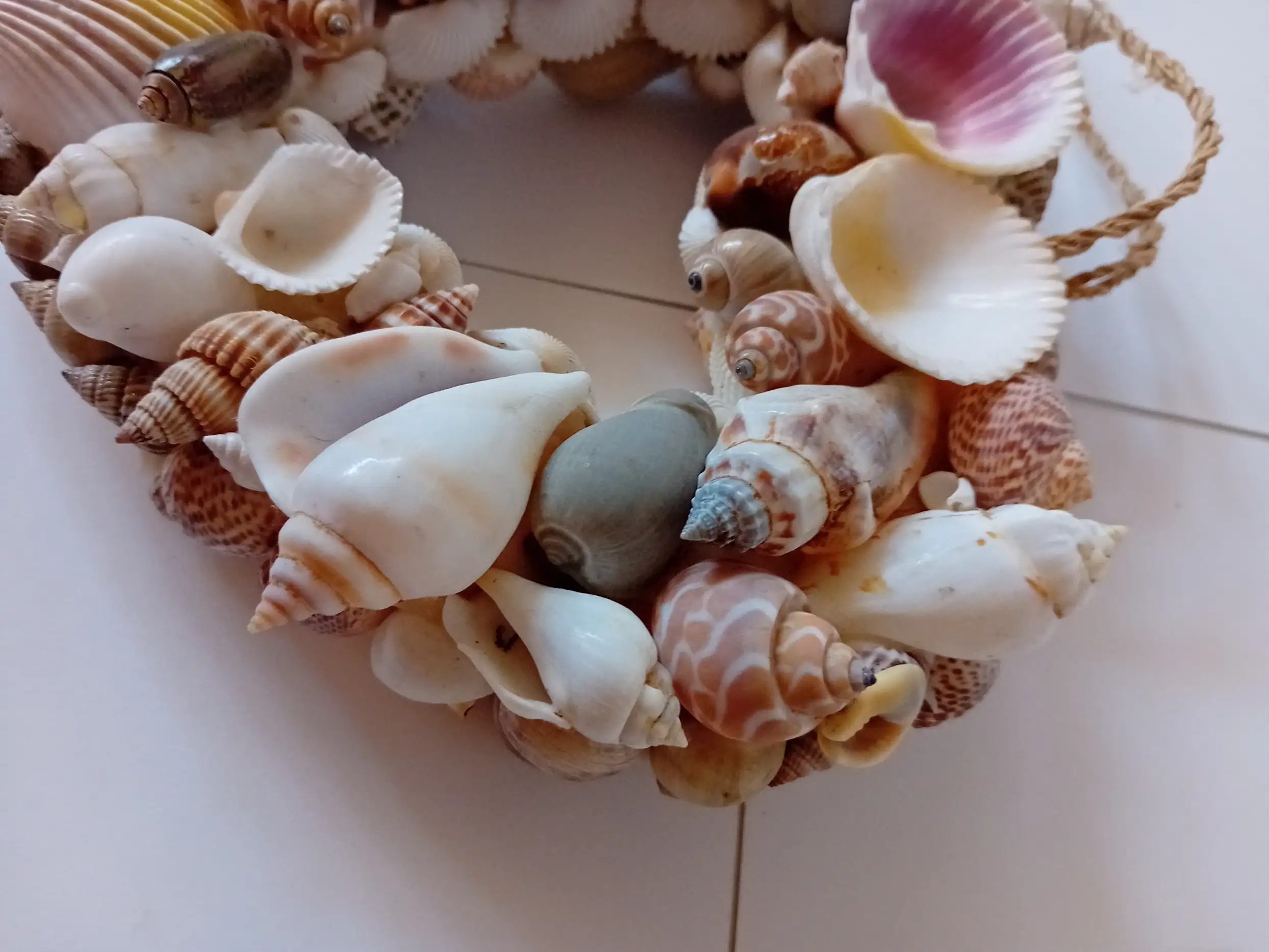Cuore di Conchiglie da Appendere (15 cm) – Decorazione Mare Artigianale