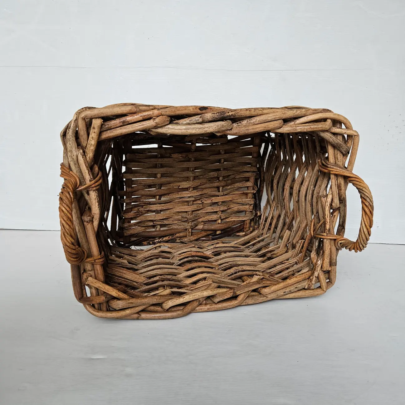 cesto porta legna in vimini rettangolare cm 52x40x36 H con manici cm 46 - 4