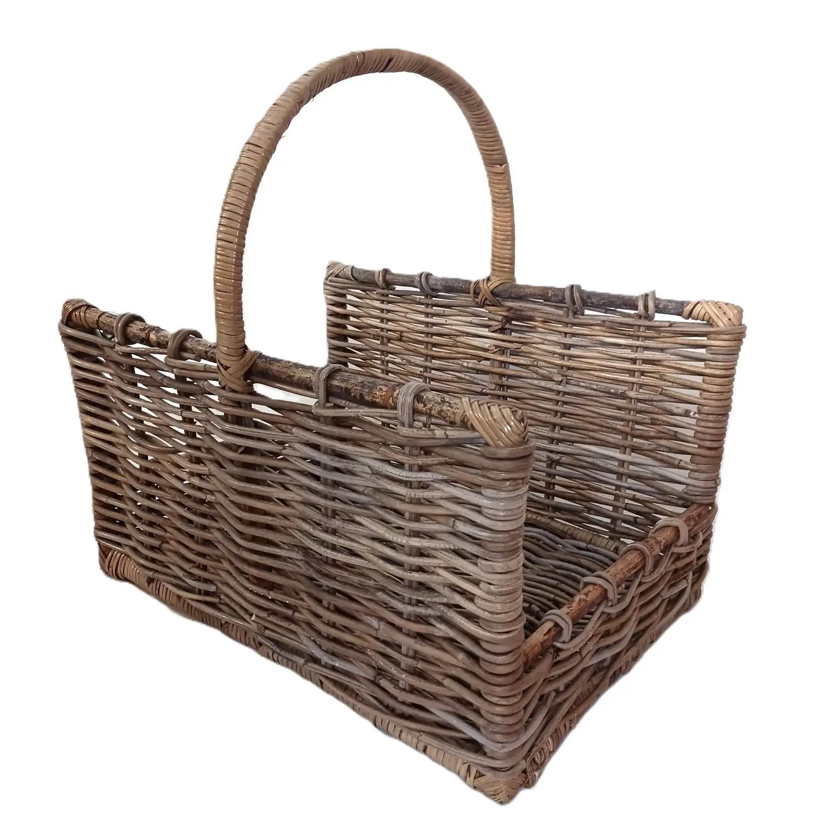 cesto porta legna con manico in vimini cm 57x44x34 H con manico cm 56 H