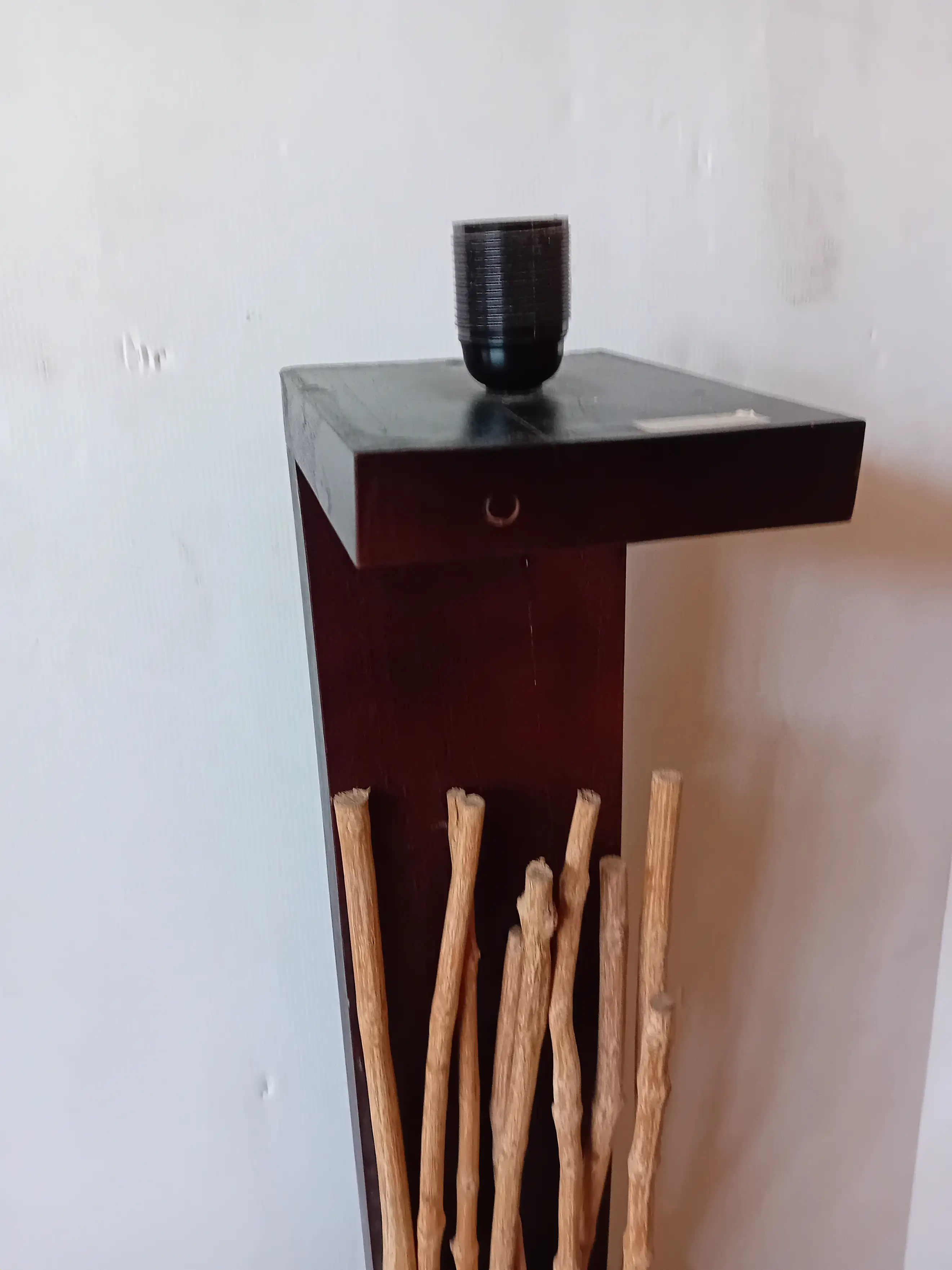 ampada a Stelo in Legno e Canne di Rattan con Faretto Orientabile – H 170 cm - 4