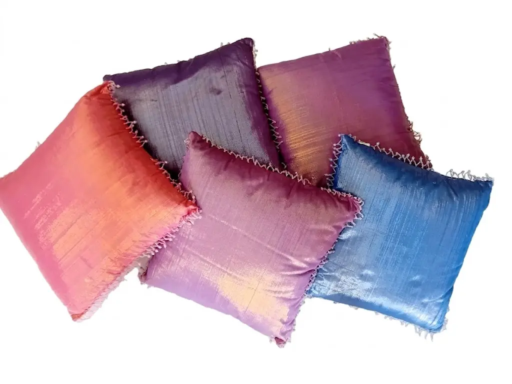 Set 5 Cuscini d'Arredo in Cotone Cangiante (35x35 cm) con Frange e Perline