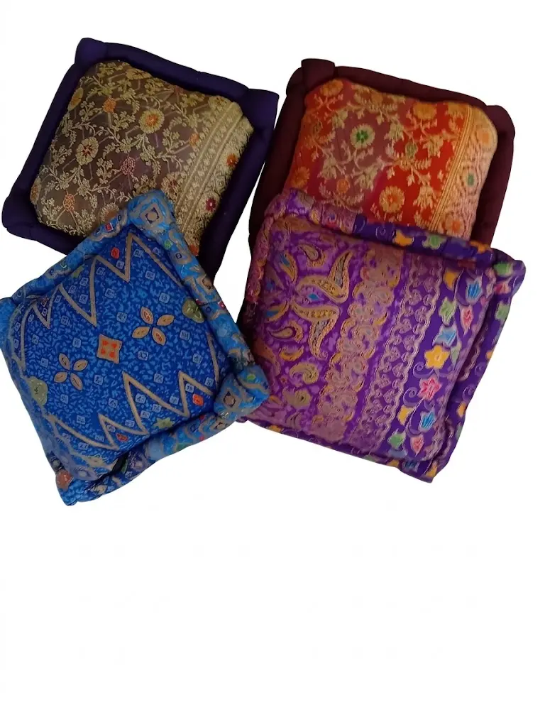 Set 4 Cuscini Arredo Sfoderabili in Cotone 37x37 cm – Lavorazione Etnica e Decorativa