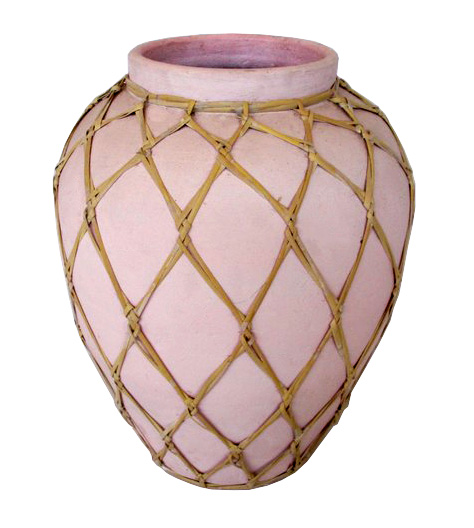 vaso terracotta con rete in rattan