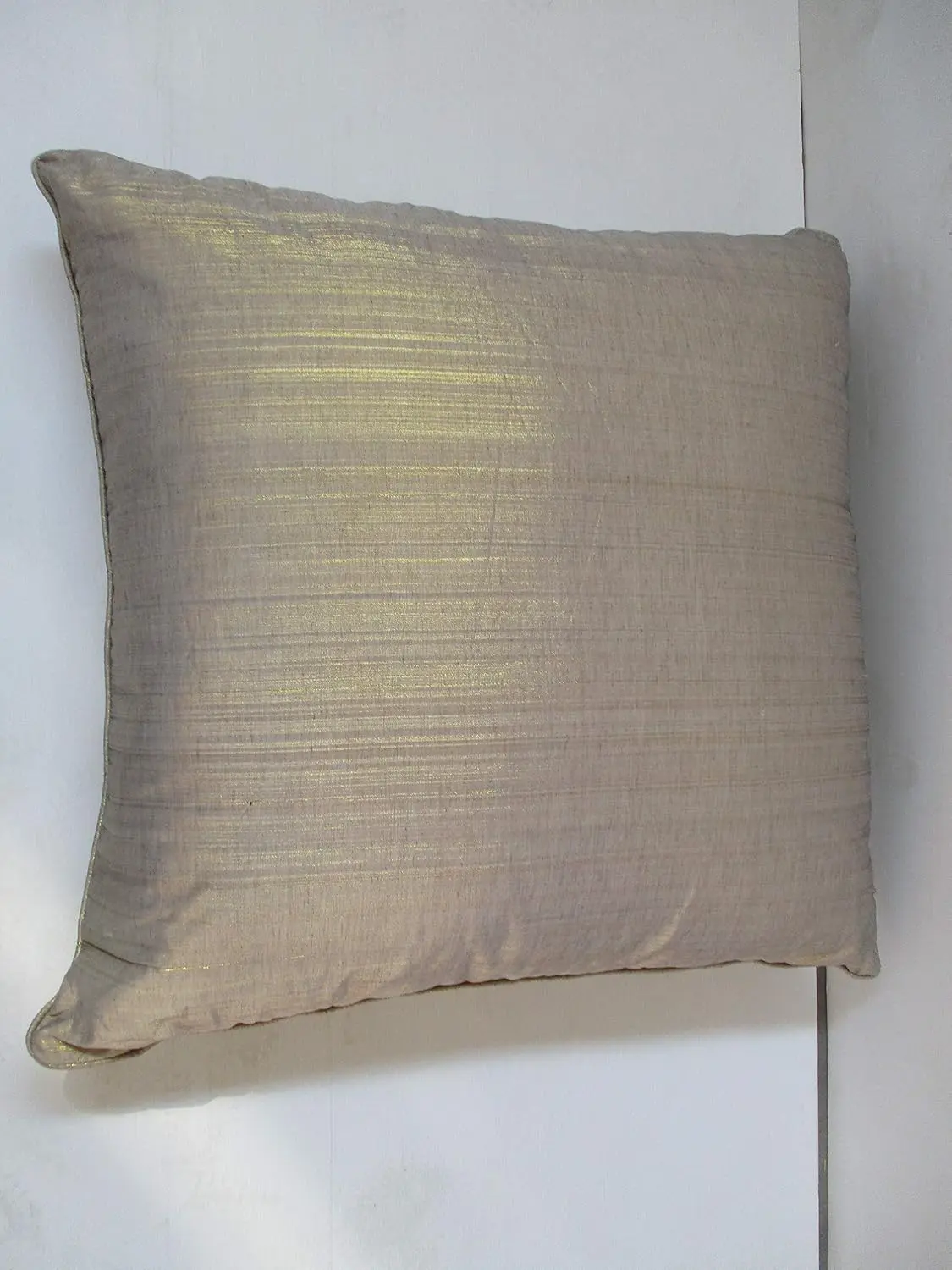 Cuscino D'Arredo in Cotone Cangiante Silk-Look Oro e Beige – 70x70 cm - 4