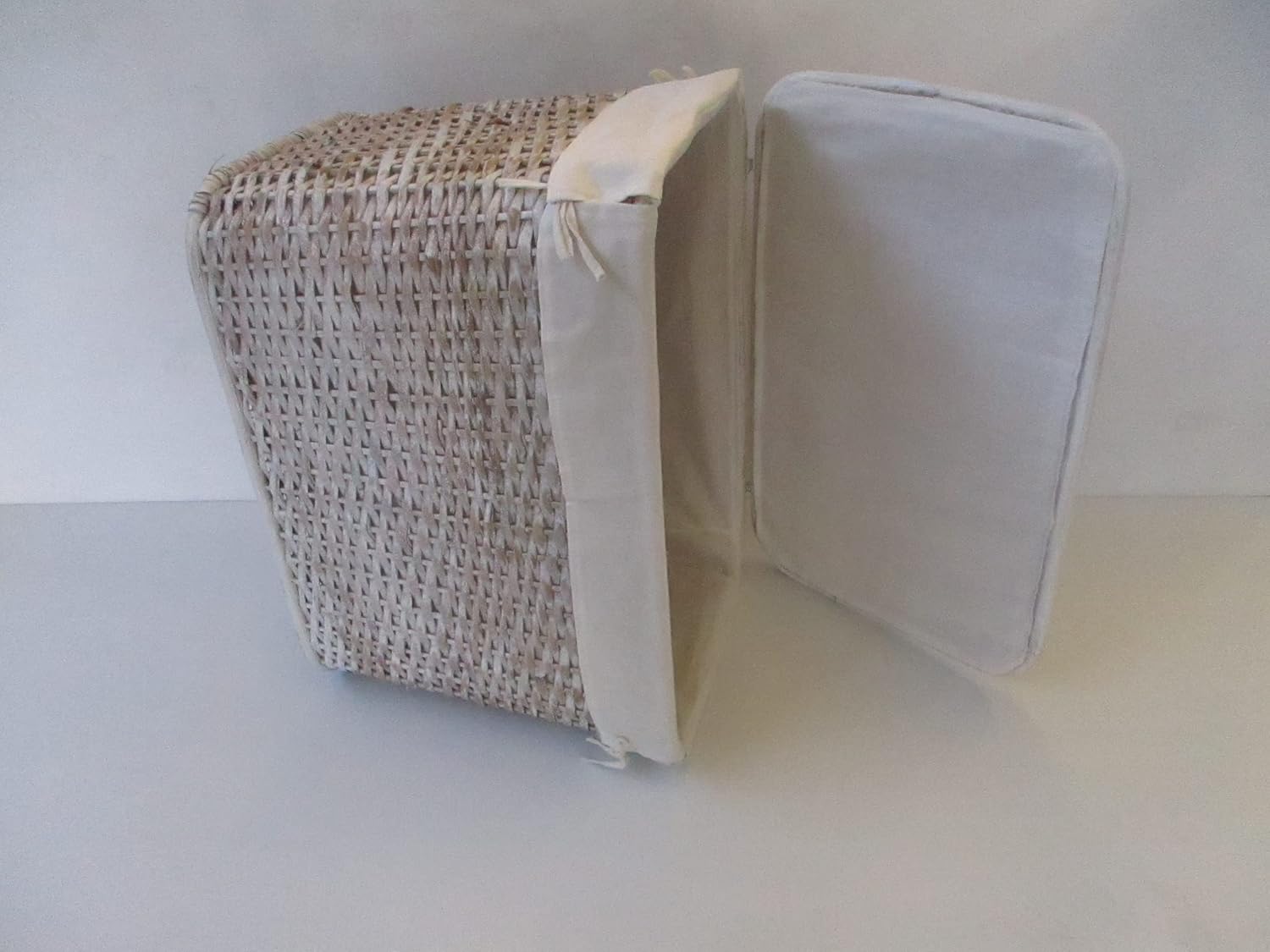 Cesto Porta Biancheria Cm 62x40v45 H