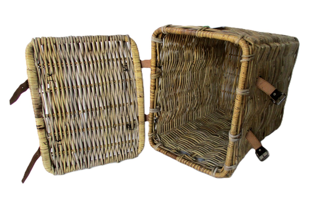 Cesto Portabiancheria in Giunco Naturale Cm 46x36x60 H