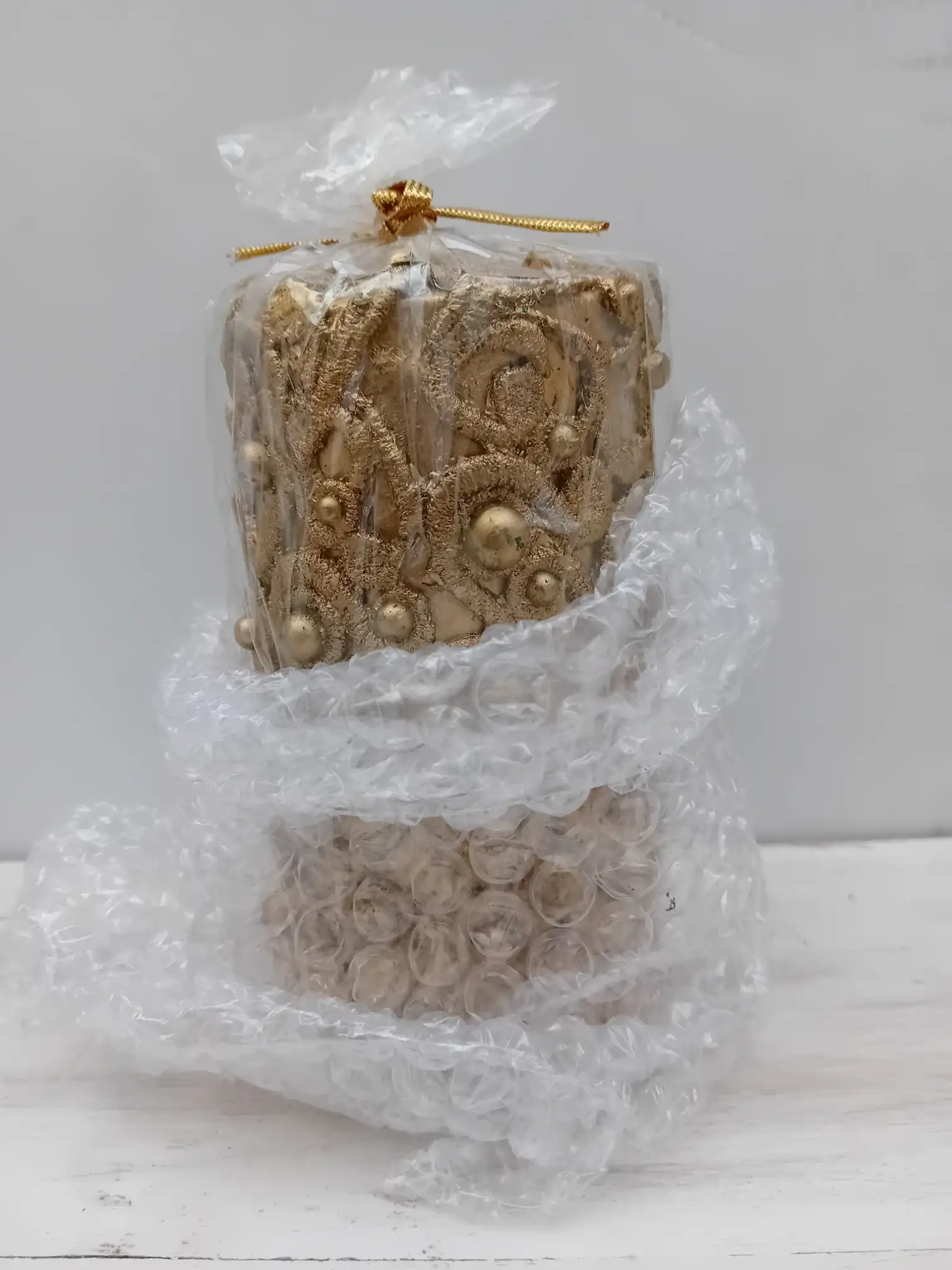 Candela Artigianale Dorata in Rilievo – 9x15 cm | Fatta a Mano - 3